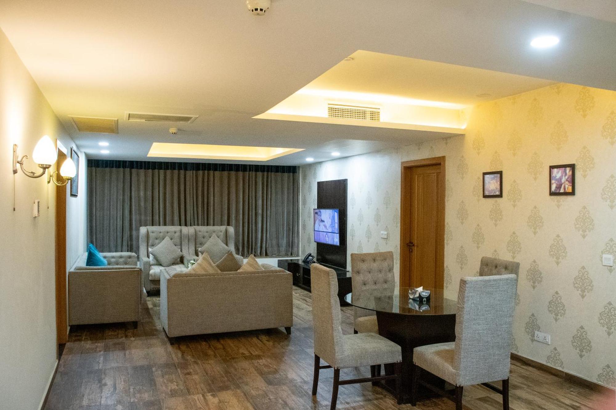 איסלמאבד Centaurus Hotel Suites מראה חיצוני תמונה