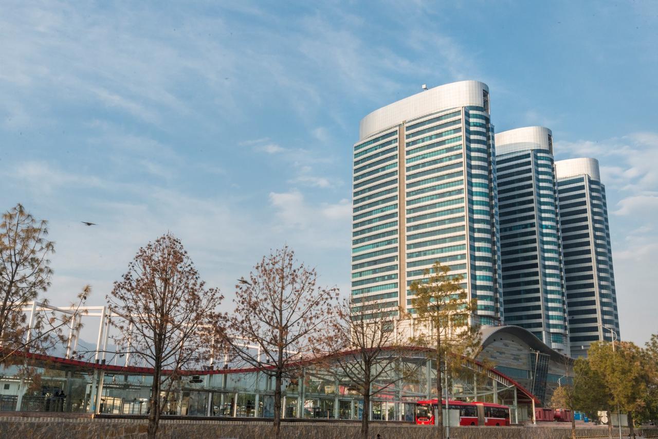 איסלמאבד Centaurus Hotel Suites מראה חיצוני תמונה
